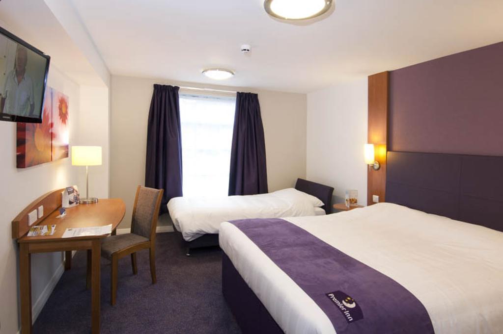 Premier Inn Edinburgh Princes Street, Edinburgh